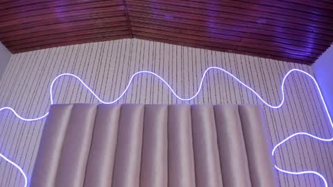 Snapshot of sammylewismd chatting on 04.01.26 Samantha online show from 04.01.26