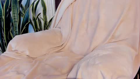 Snapshot of samuel_obrian chatting on 10.04.25 Samuel online show from 10.04.25