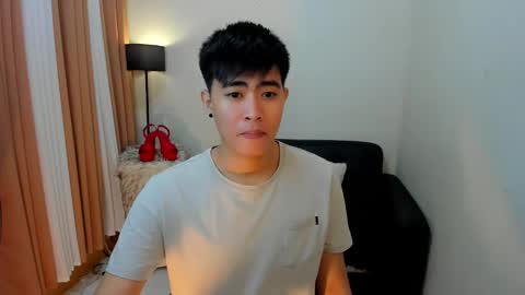 Snapshot of samuelangelo chatting on 12.16.24 Sam online show from 12.16.24