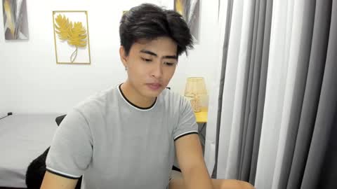 Snapshot of samuelangelo chatting on 03.12.25 Sam online show from 03.12.25