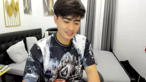 Snapshot of samuelangelo chatting on 02.26.26 Sam online show from 02.26.26