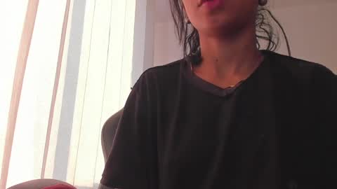 Hello I am absent due to a family calamity I will return soon-hola estoy ausente por un problema familiar volvere pronto. online show from 02.28.25