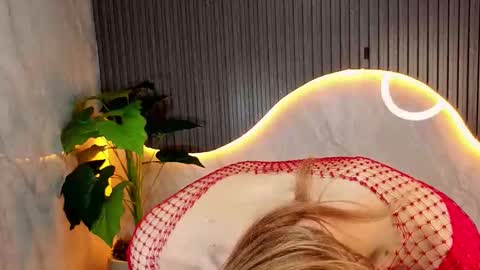 Snapshot of samy_tp chatting on 11.28.25 Samy online show from 11.28.25