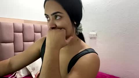 Snapshot of samyrosss6 chatting on 10.20.25 Samy online show from 10.20.25