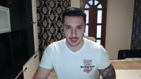 Snapshot of sanchezerik4 chatting on 01.29.25 Sanchez Erik online show from 01.29.25