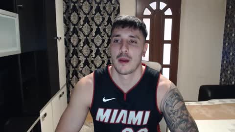 Snapshot of sanchezerik4 chatting on 02.15.25 Sanchez Erik online show from 02.15.25