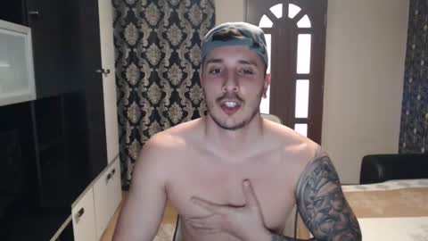 Snapshot of sanchezerik4 chatting on 03.04.25 Sanchez Erik online show from 03.04.25