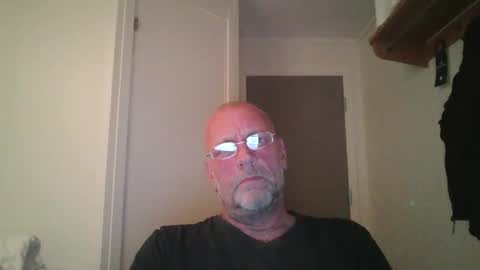 Snapshot of sandnesrune523 chatting on 10.20.25 sandnesrune523 online show from 10.20.25