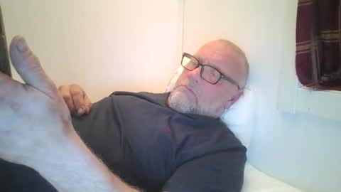 sandnesrune523 online show from 02.17.26