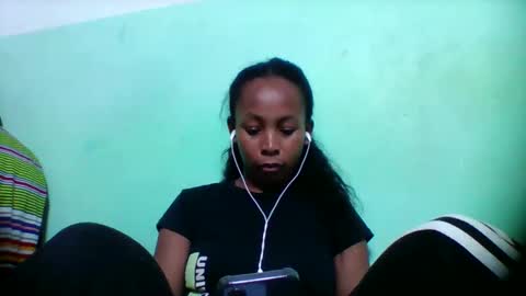 sandra1253099 online show from 12.17.25