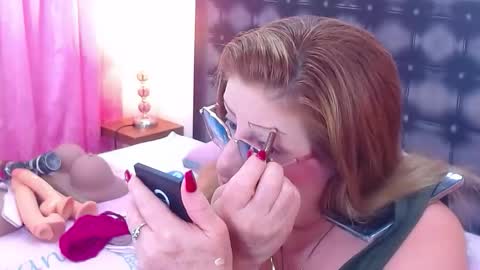 Snapshot of sandra_20_ chatting on 09.22.25 SANDRA online show from 09.22.25