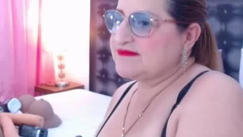 Snapshot of sandra_20_ chatting on 11.21.25 SANDRA online show from 11.21.25