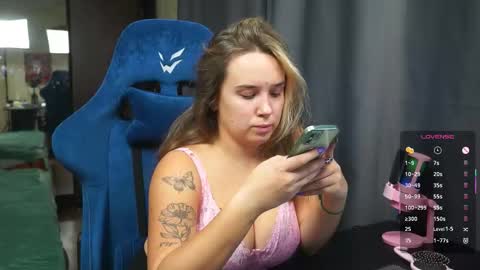 sandra sw and bigmen  Give our more pleasurePVT IS OPEN online show from 11.27.25