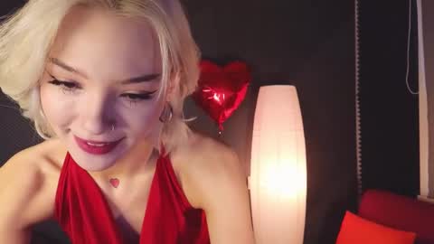 Snapshot of sandraboyl chatting on 02.25.25 Sandy online show from 02.25.25