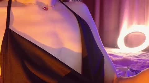 Snapshot of sandraboyl chatting on 03.03.25 Sandy online show from 03.03.25