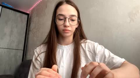 Snapshot of sandralamprecht chatting on 02.18.26 Ivy online show from 02.18.26