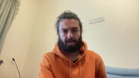 Sandro Andersom online show from 10.13.25