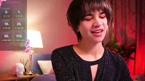 Snapshot of sandzu_ chatting on 11.07.25 Viola online show from 11.07.25