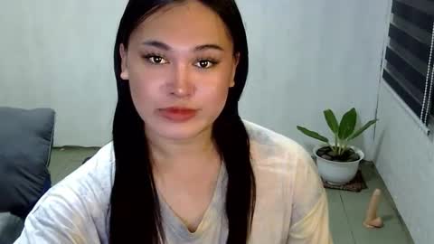 Snapshot of sangre_danaya chatting on 10.17.25 DANAYA online show from 10.17.25