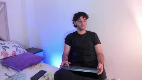 santi700948 online show from 03.29.26