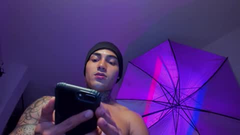 Snapshot of santi__ferrer chatting on 12.03.25 Santi Ferrer online show from 12.03.25