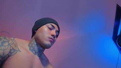 Snapshot of santi__ferrer chatting on 12.20.25 Santi Ferrer online show from 12.20.25