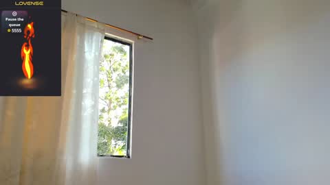 Snapshot of santi_brown1 chatting on 01.29.25 Santibrown online show from 01.29.25