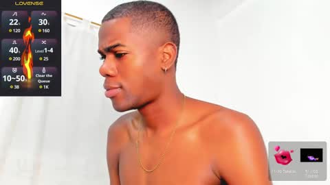 Snapshot of santi_brown1 chatting on 02.09.25 Santibrown online show from 02.09.25