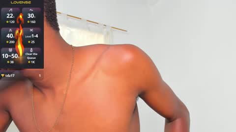 Snapshot of santi_brown1 chatting on 03.01.25 Santibrown online show from 03.01.25