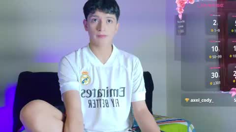 Snapshot of santi_ll chatting on 07.27.26 santi online show from 07.27.26
