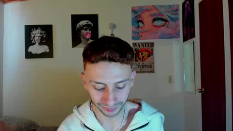 Snapshot of santi_mateo chatting on 09.12.25 Santi online show from 09.12.25