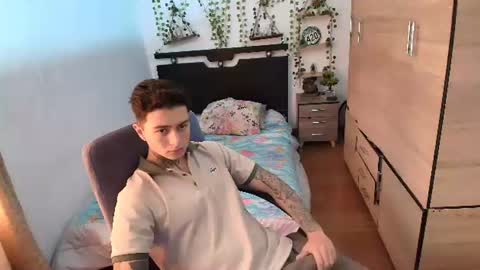 Snapshot of santi_ss chatting on 06.28.26 santi_ss online show from 06.28.26