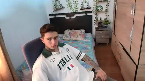Snapshot of santi_ss chatting on 07.27.26 santi_ss online show from 07.27.26