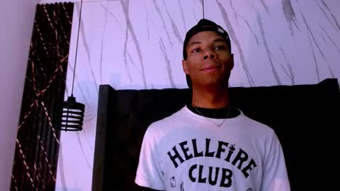 Santiiiiii  online show from 02.27.26