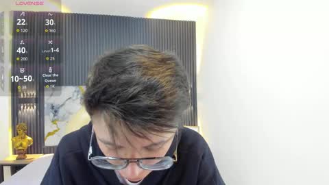 santiago_russo18 online show from 09.24.25