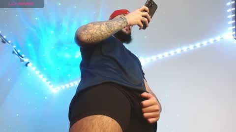 Santiago Hincapiie online show from 04.01.26