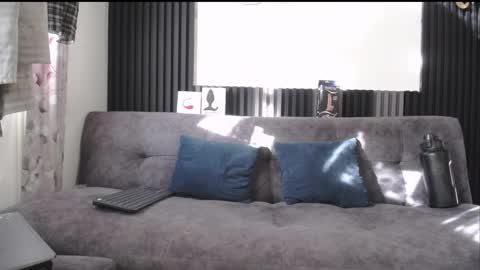 Santii online show from 05.12.26
