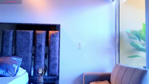 Santiago Seans online show from 05.04.26
