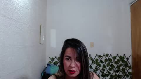 Snapshot of santos_tania1 chatting on 06.24.26 tania online show from 06.24.26