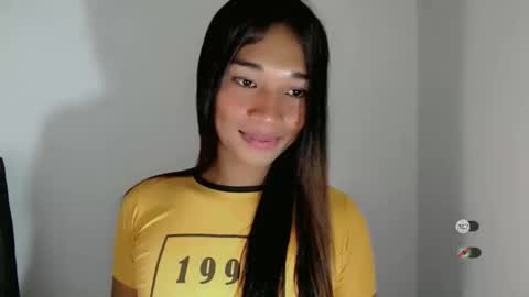 Snapshot of sanya_morenaxx chatting on 04.02.26 sanya_morenaxx online show from 04.02.26