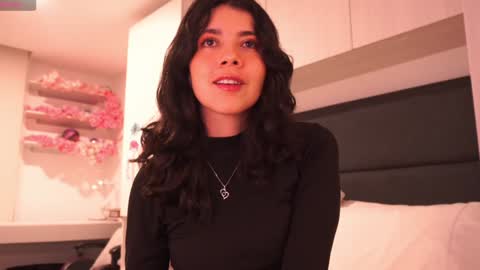 Snapshot of saory10 chatting on 01.26.25 S A O R Y 3 online show from 01.26.25