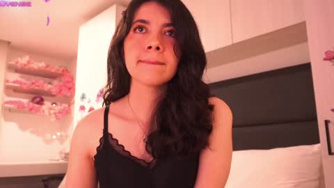 Snapshot of saory10 chatting on 01.28.25 S A O R Y 3 online show from 01.28.25