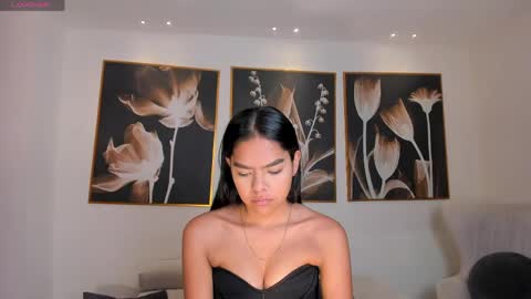 Saphira James online show from 06.06.26