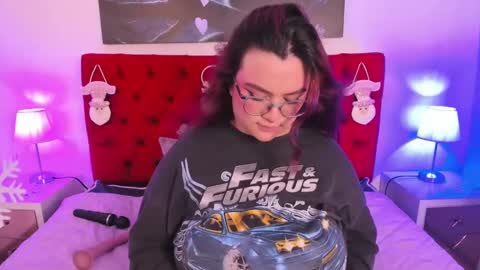 Snapshot of sara_ariass chatting on 12.29.24 SARA ARIAS online show from 12.29.24
