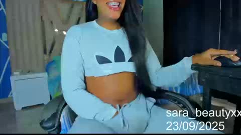 Snapshot of sara_beautyxx chatting on 09.23.25 I am Sofia GEMINIS online show from 09.23.25