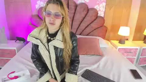 sara_colyn online show from 06.14.26
