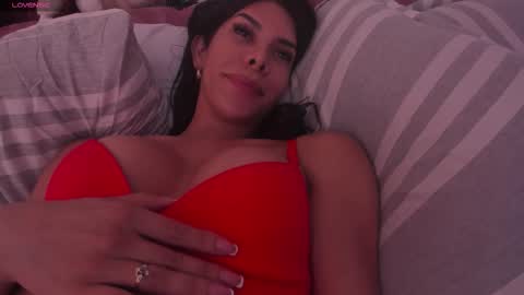 Snapshot of sara_fisher chatting on 02.14.26 Sara online show from 02.14.26