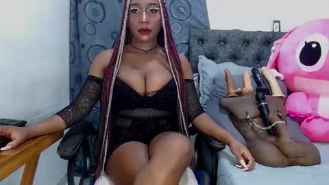 Sara Greyx online show from 09.28.25