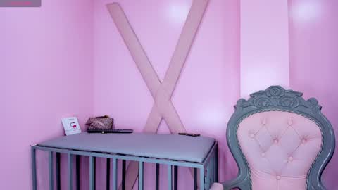 Sara HooT  online show from 01.19.25