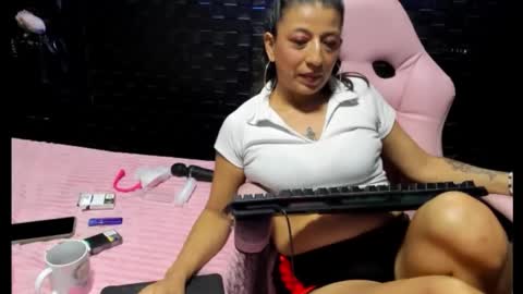 no limits sarah online show from 02.14.25